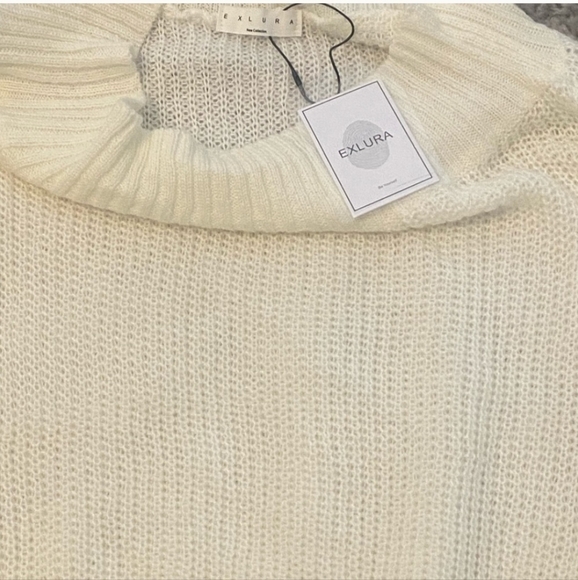 NWT Exlura Off The Shoulder Ivory Sweater - Picture 2 of 4